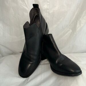 Seychelles Black Leather Chelsea Ankle Booties - Slip-On, Low Heel - Size 9